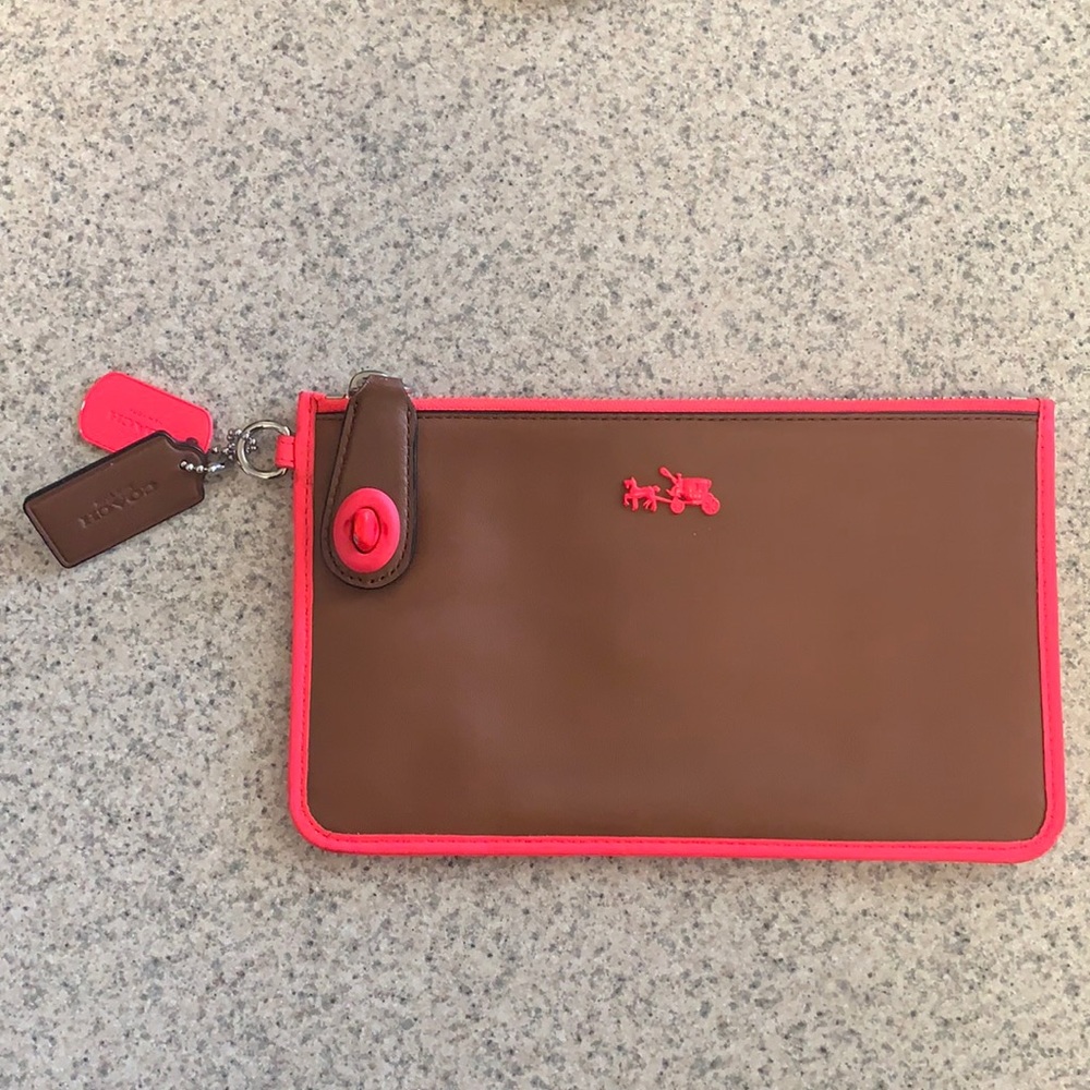 ➰Coach slim wallet/pouch.  5x8”